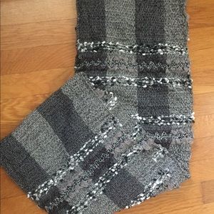 Chunky knit scarf